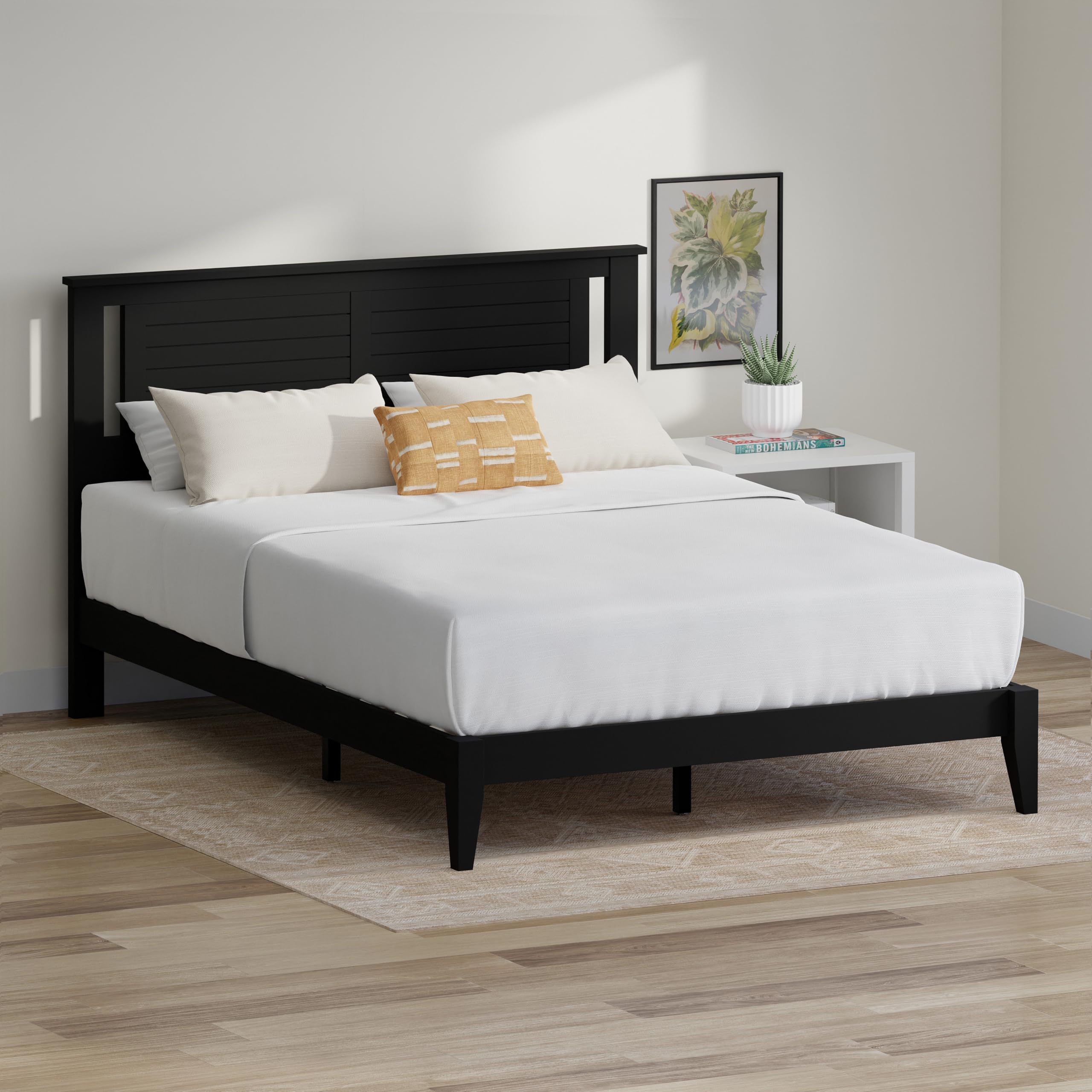 Serene Solid Wood Platform Bed with Horizontal Scoring Headboard in Black – image 2